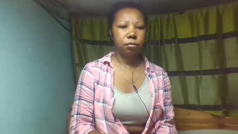 viviane0812 online show from November 2025 09:40:01 PM