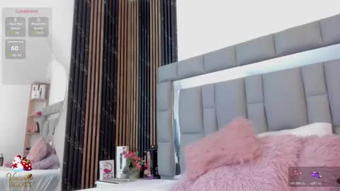 Vivi online show from December 2025 12:12:01 PM