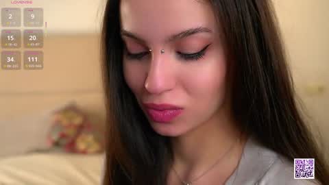 Nelly and Mari online show from December 2025 07:24:01 AM