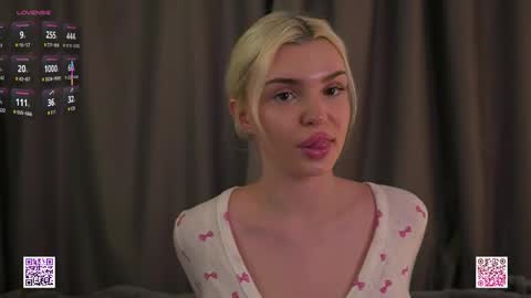 Nelly and Mari online show from June 2026 08:40:02 AM