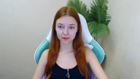 Vivien online show from January 2025 06:38:02 PM