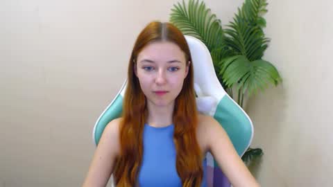 Vivien online show from January 2025 09:39:02 PM