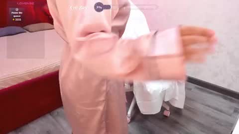 Vivien online show from June 2026 05:12:01 AM