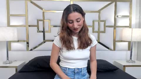 Viviene online show from July 2026 03:59:02 AM