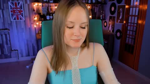 Snapshot of vivienleeigh chatting on December 2024 03:24:02 PM Vivien online show from December 2024 03:24:02 PM