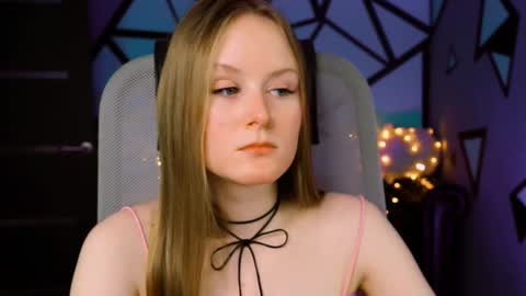 Snapshot of vivienleeigh chatting on January 2025 12:17:02 PM Vivien online show from January 2025 12:17:02 PM