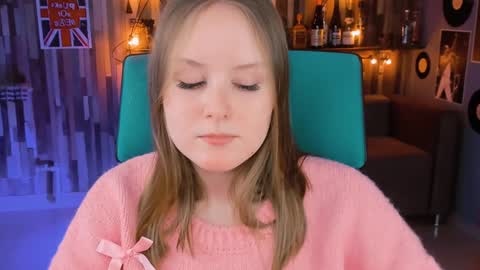 Snapshot of vivienleeigh chatting on January 2025 05:38:02 PM Vivien online show from January 2025 05:38:02 PM