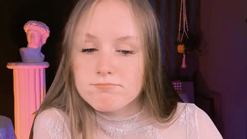 Snapshot of vivienleeigh chatting on February 2025 07:53:02 PM Vivien online show from February 2025 07:53:02 PM