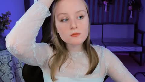 Snapshot of vivienleeigh chatting on February 2025 09:05:01 AM Vivien online show from February 2025 09:05:01 AM