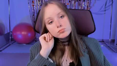 Snapshot of vivienleeigh chatting on February 2025 03:16:02 PM Vivien online show from February 2025 03:16:02 PM