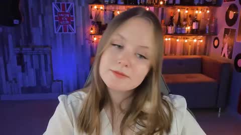 Snapshot of vivienleeigh chatting on February 2025 02:31:02 PM Vivien online show from February 2025 02:31:02 PM