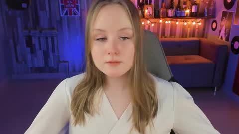 Snapshot of vivienleeigh chatting on February 2025 08:39:01 PM Vivien online show from February 2025 08:39:01 PM