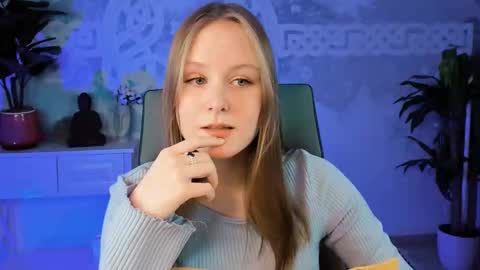 Snapshot of vivienleeigh chatting on March 2025 06:21:02 PM Vivien online show from March 2025 06:21:02 PM