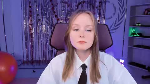 Snapshot of vivienleeigh chatting on March 2025 03:16:02 PM Vivien online show from March 2025 03:16:02 PM