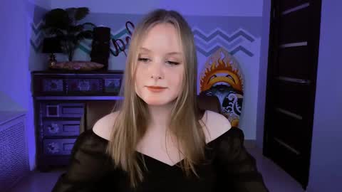 Snapshot of vivienleeigh chatting on March 2025 04:13:02 PM Vivien online show from March 2025 04:13:02 PM