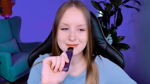 Snapshot of vivienleeigh chatting on September 2025 11:12:01 AM Vivien online show from September 2025 11:12:01 AM