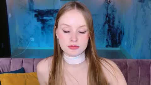 Snapshot of vivienleeigh chatting on November 2025 01:22:02 PM Vivien online show from November 2025 01:22:02 PM