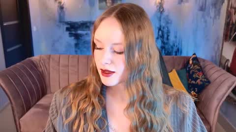 Snapshot of vivienleeigh chatting on November 2025 07:06:02 AM Vivien online show from November 2025 07:06:02 AM