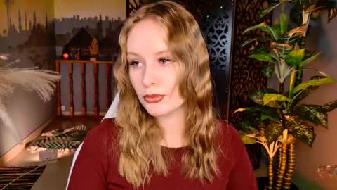 Snapshot of vivienleeigh chatting on February 2026 05:33:02 AM Vivien online show from February 2026 05:33:02 AM