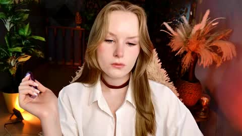 Snapshot of vivienleeigh chatting on May 2026 05:13:01 AM Vivien online show from May 2026 05:13:01 AM