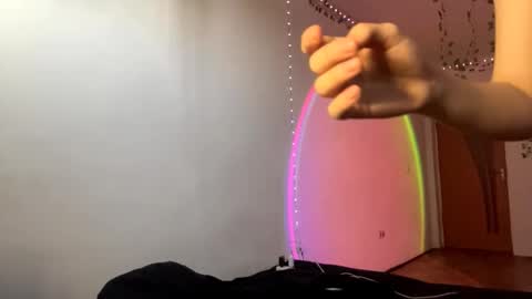 Vivi online show from November 2025 07:07:01 AM