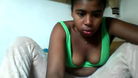 Vivienneh online show from July 2026 02:53:02 AM