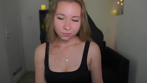 VivienVance online show from June 2026 12:53:01 PM