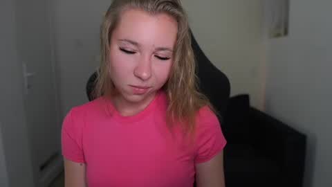 VivienVance online show from June 2026 06:21:02 PM