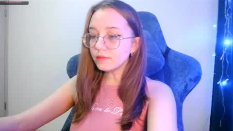 vivivivikkie online show from December 2025 04:56:01 PM