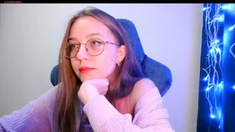 vivivivikkie online show from April 2026 08:55:01 PM