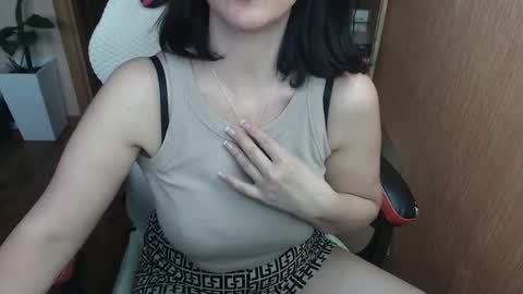 Snapshot of vivo244 chatting on May 2026 03:19:01 PM Eva online show from May 2026 03:19:01 PM