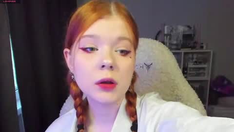 Snapshot of vivy_ chatting on June 2026 07:16:01 PM chatur babes online show from June 2026 07:16:01 PM