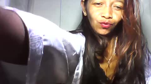 vixen_lina online show from June 2026 06:16:01 PM