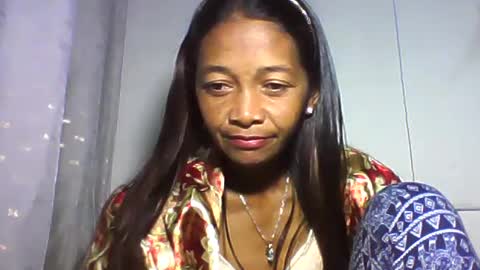 vixen_lina online show from June 2026 06:40:01 PM