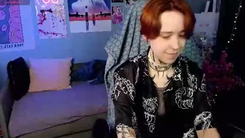 Snapshot of vixen_noir chatting on July 2026 08:22:01 PM Alice online show from July 2026 08:22:01 PM