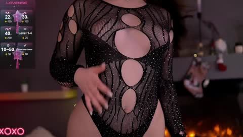 vixenamour online show from December 2024 10:01:01 PM