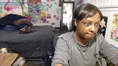 Snapshot of vixenfyre chatting on January 2025 09:39:01 AM Vixen Fyre online show from January 2025 09:39:01 AM