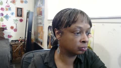 Snapshot of vixenfyre chatting on January 2025 11:06:01 PM Vixen Fyre online show from January 2025 11:06:01 PM