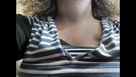 Snapshot of vixenfyre chatting on February 2026 03:37:02 AM Vixen Fyre online show from February 2026 03:37:02 AM