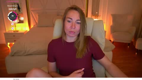 Snapshot of vixenmuse chatting on June 2026 08:58:01 PM Ur Lady online show from June 2026 08:58:01 PM