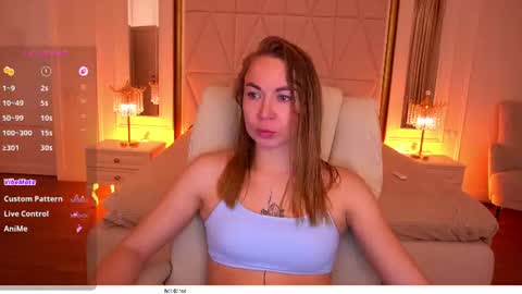 Snapshot of vixenmuse chatting on June 2026 08:11:01 PM Ur Lady online show from June 2026 08:11:01 PM