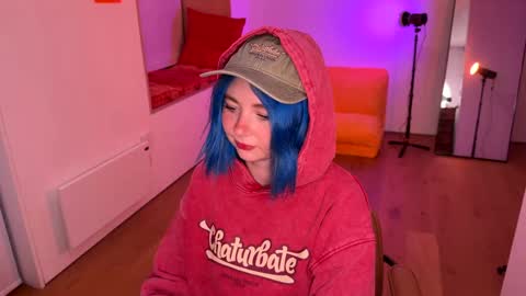 Polly  Online mostly at 9pm-2am UK Time online show from January 2025 05:48:01 PM