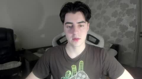 Snapshot of vlad1605 chatting on May 2026 01:52:02 PM Martin online show from May 2026 01:52:02 PM