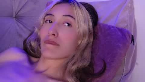 LOLA online show from January 2025 03:26:01 AM