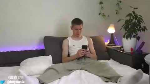 Snapshot of vladdicheck chatting on October 2025 12:04:02 PM vladdicheck online show from October 2025 12:04:02 PM