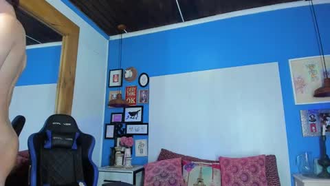 Snapshot of vladhellsing4 chatting on January 2025 02:29:02 PM Vlad online show from January 2025 02:29:02 PM