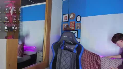 Snapshot of vladhellsing4 chatting on February 2025 02:37:01 PM Vlad online show from February 2025 02:37:01 PM