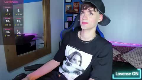 Snapshot of vladhellsing4 chatting on March 2025 02:05:02 PM Vlad online show from March 2025 02:05:02 PM