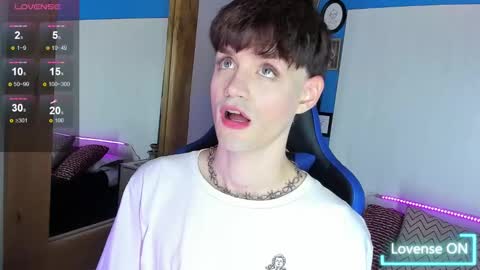 Snapshot of vladhellsing4 chatting on March 2025 01:01:01 PM Vlad online show from March 2025 01:01:01 PM