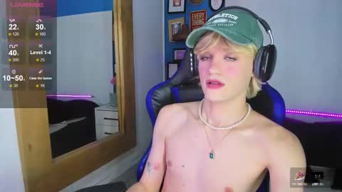 Snapshot of vladhellsing4 chatting on September 2025 02:41:02 PM Vlad online show from September 2025 02:41:02 PM